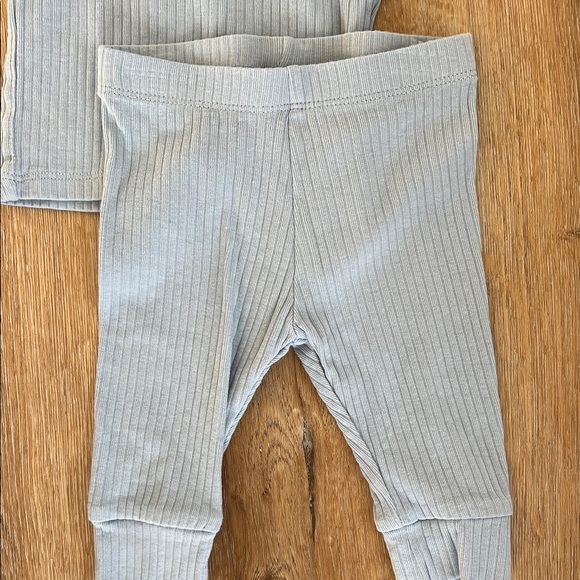 H&M Light Gray Ribbed Baby Set - Picture 5 of 9